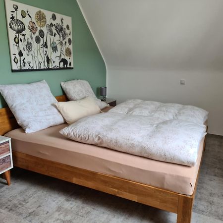 Ferienwohnung Burgblick Pelm Esterno foto