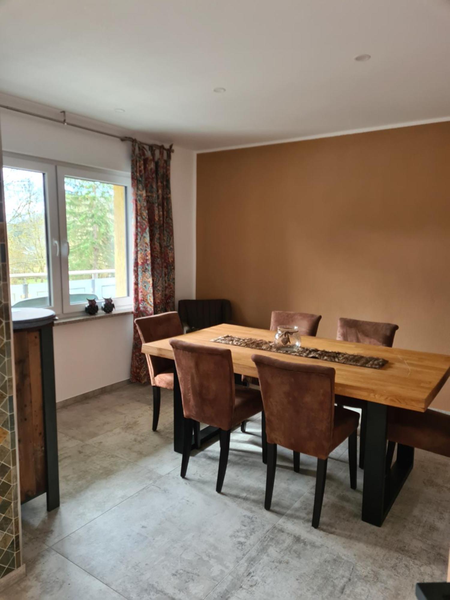Ferienwohnung Burgblick Pelm Esterno foto