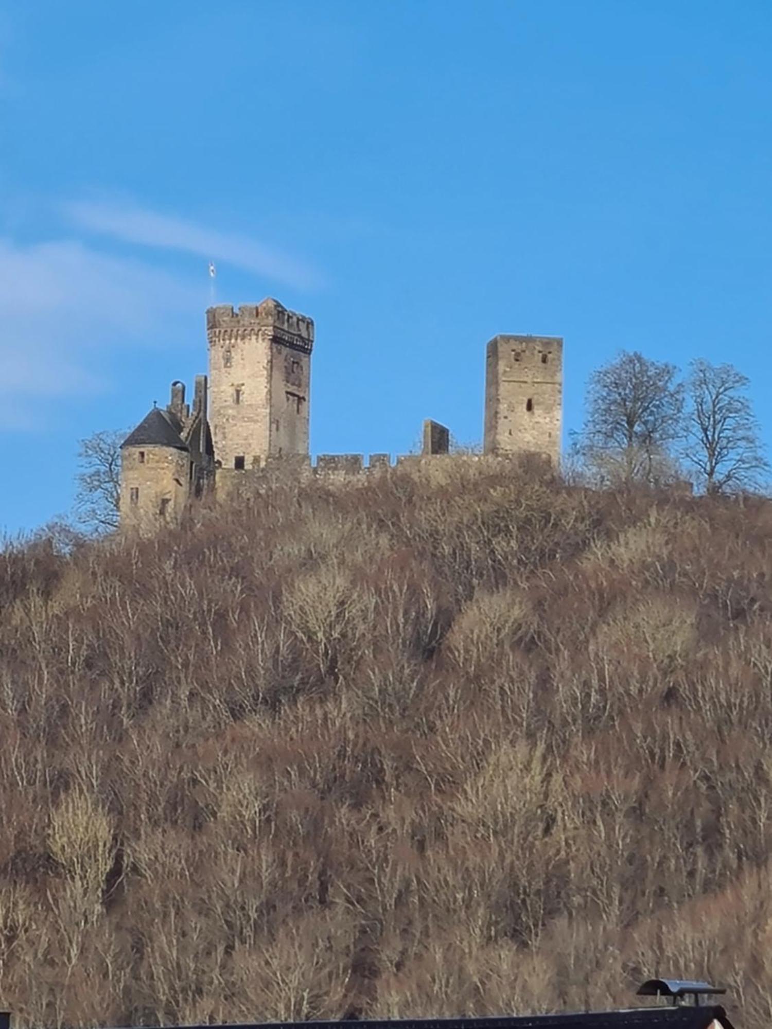 Ferienwohnung Burgblick Pelm Esterno foto